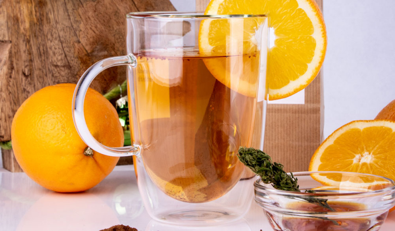 Feurig w&auml;rmender CBD-Weihnachtstee