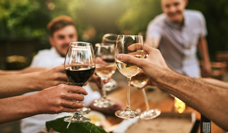 Darf man Alkohol und CBD &Ouml;l mischen? 